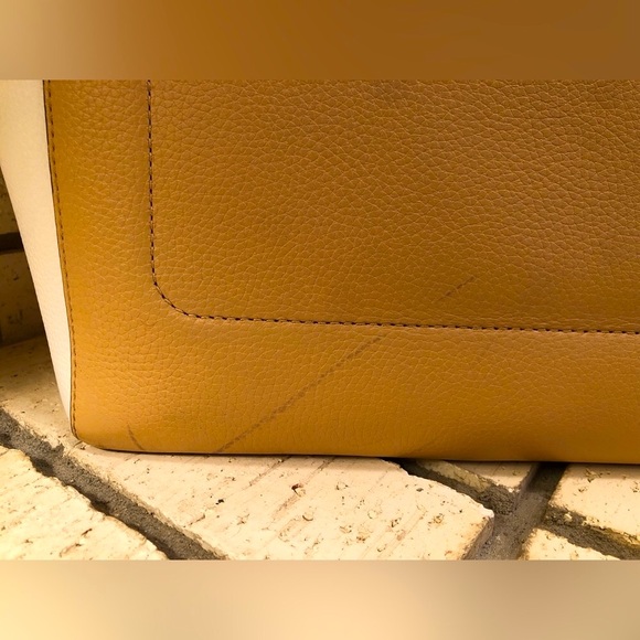 💥Moving to @the_bag_guy💥Michael Kors - Gemma Large Colorblock Tote - Picture 6 of 16